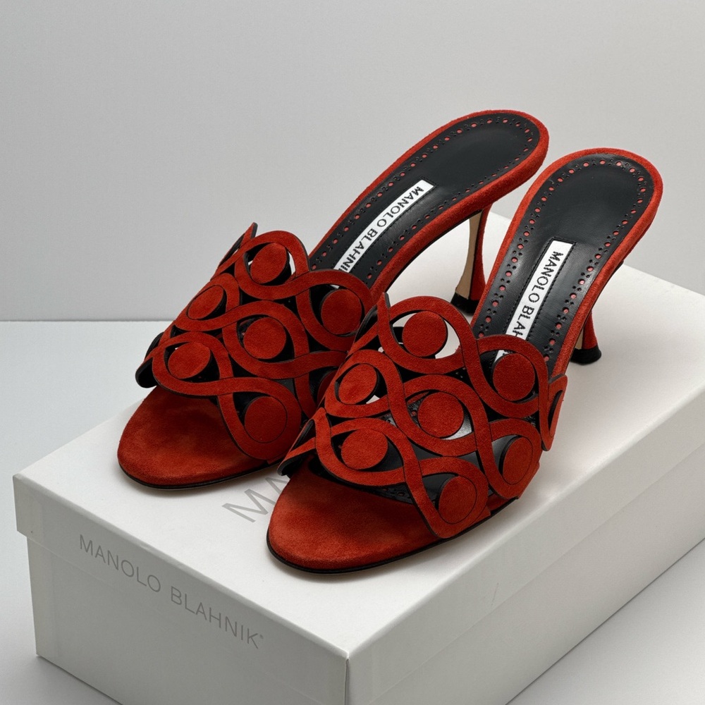 Manolo Blahnik Suede Cutout Heels EU 38 | New in Box